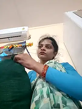 Snapshot of Sonam_dhakad chatting on October 2025 07:03:01 PM Sonam dhakad online show from October 2025 07:03:01 PM