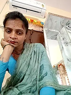 Snapshot of Sonam_dhakad chatting on November 2025 06:24:02 AM Sonam dhakad online show from November 2025 06:24:02 AM