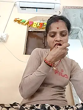 Snapshot of Sonam_dhakad chatting on November 2025 07:08:02 AM Sonam dhakad online show from November 2025 07:08:02 AM