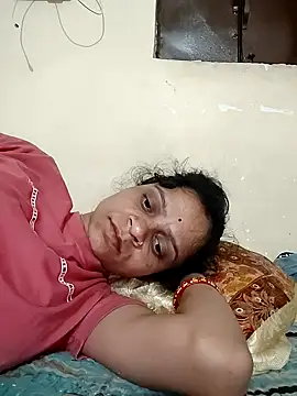 Snapshot of Sonam_dhakad chatting on November 2025 05:11:01 PM Sonam dhakad online show from November 2025 05:11:01 PM