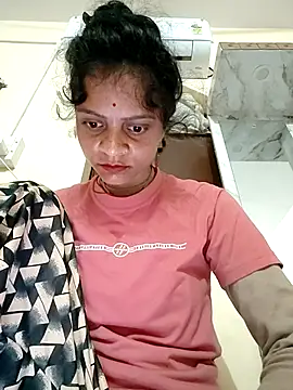 Snapshot of Sonam_dhakad chatting on November 2025 09:30:02 PM Sonam dhakad online show from November 2025 09:30:02 PM