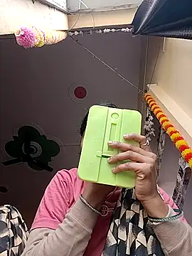 Snapshot of Sonam_dhakad chatting on December 2025 05:13:01 AM Sonam dhakad online show from December 2025 05:13:01 AM