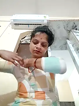 Snapshot of Sonam_dhakad chatting on February 2026 01:12:01 AM Sonam dhakad online show from February 2026 01:12:01 AM