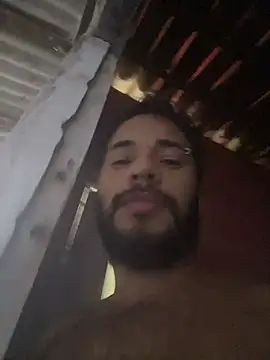 Snapshot of spiderfindom chatting on May 2026 07:31:02 PM spiderfindom online show from May 2026 07:31:02 PM