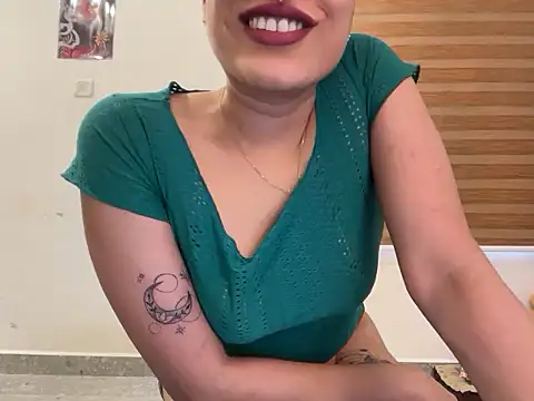 LucytheDevilQueen online show from December 2025 02:50:02 AM