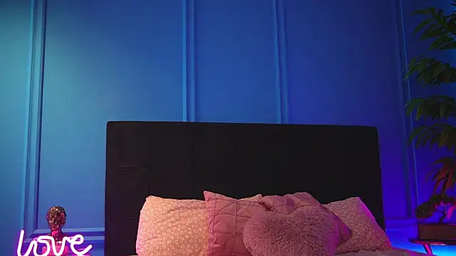 alexxisrae online show from November 2025 04:15:02 AM