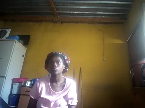 Snapshot of Caramelchick01 chatting on September 2025 07:02:02 AM Caramelchick01 online show from September 2025 07:02:02 AM