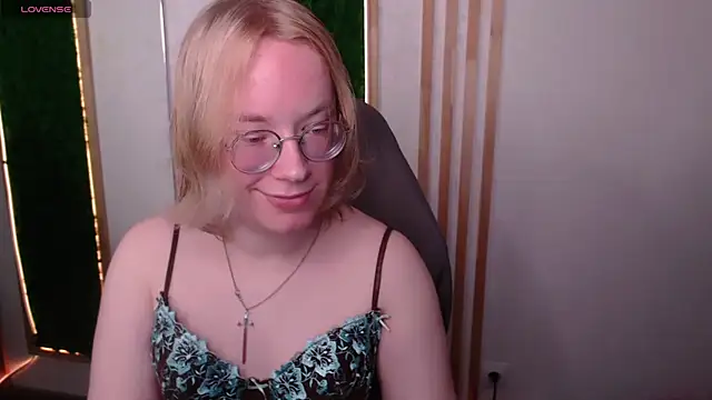Amanda Butlerr online show from June 2026 02:16:01 PM