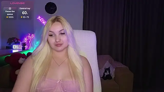 Snapshot of adrelaxina chatting on May 2026 08:14:02 PM adrelaxina online show from May 2026 08:14:02 PM