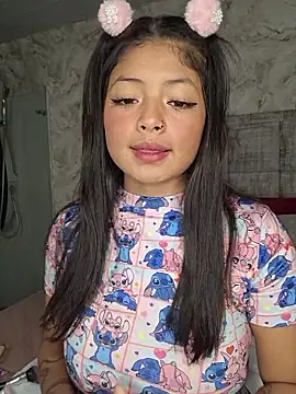 Snapshot of ashleythompson2025 chatting on January 2026 12:40:01 PM ashleythompson2025 online show from January 2026 12:40:01 PM