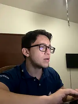 Amauri1147 online show from December 2025 01:00:01 AM