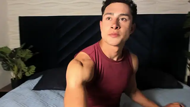 AustinJones  online show from November 2025 06:39:01 PM