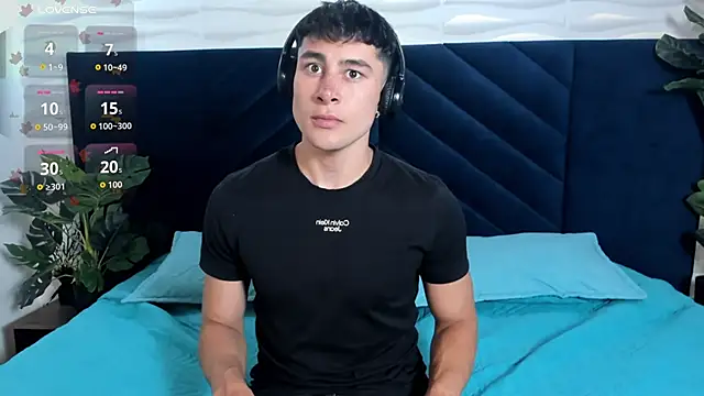 AustinJones  online show from February 2026 07:50:02 PM