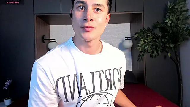 AustinJones  online show from March 2026 07:52:02 PM