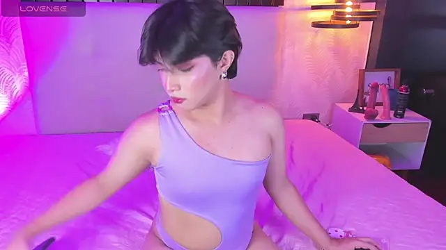 Creamy Angelo online show from October 2025 08:29:02 PM