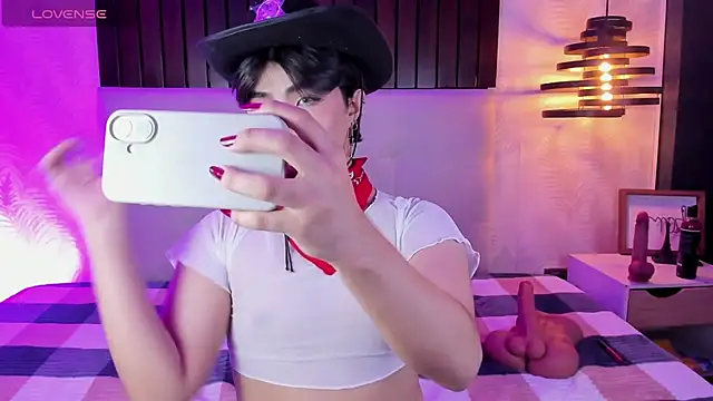 Creamy Angelo online show from October 2025 08:08:02 PM