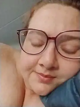 XEmoxkittyx online show from March 2026 07:44:01 AM