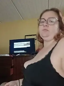 Snapshot of XEmoxkittyx chatting on May 2026 06:27:02 PM XEmoxkittyx online show from May 2026 06:27:02 PM