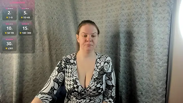 MiaLores online show from February 2026 10:01:01 AM