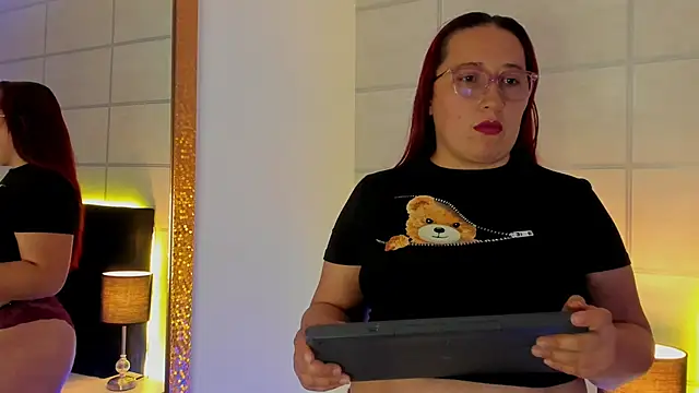 Snapshot of fieryluciana chatting on October 2025 05:49:02 AM fieryluciana online show from October 2025 05:49:02 AM