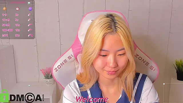 Aisi 18 online show from November 2025 01:00:01 AM