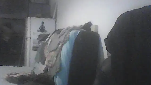 Snapshot of whatYwantMorrre chatting on September 2025 03:11:01 PM whatYwantMorrre online show from September 2025 03:11:01 PM