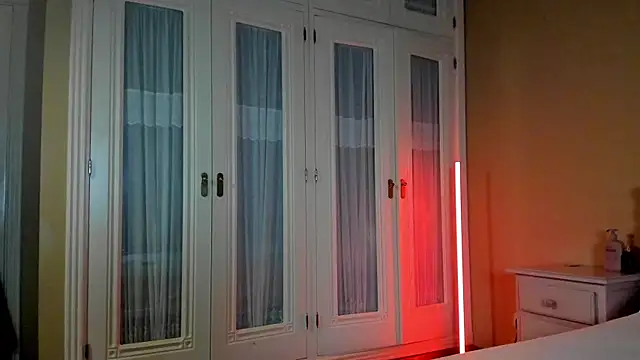 suzysuza online show from October 2025 03:09:01 PM