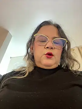 Snapshot of Lucy_Milf_474 chatting on June 2026 12:07:01 PM Lucy Milf 474 online show from June 2026 12:07:01 PM