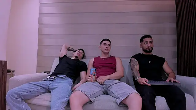 mike friends online show from November 2025 12:56:02 AM