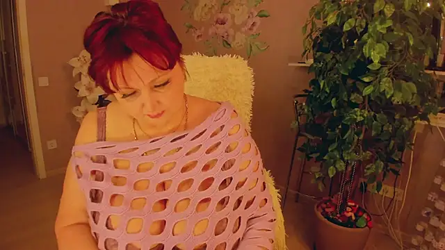 Snapshot of rebekkacharm chatting on April 2026 05:41:02 PM rebekkacharm online show from April 2026 05:41:02 PM
