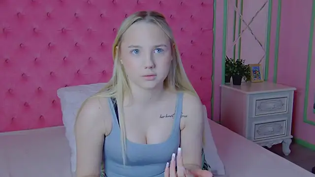 Sky Cutie online show from February 2026 08:01:02 AM