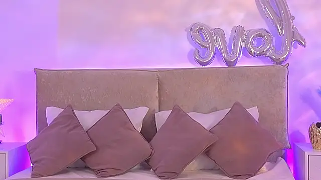 Jules night online show from March 2026 09:23:01 PM