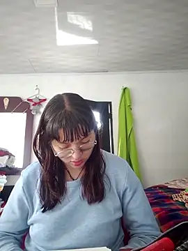 Violetaa Leee online show from October 2025 03:19:01 PM