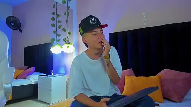 Nascary Fox online show from September 2025 08:09:02 PM