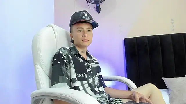 Nascary Fox online show from September 2025 08:09:01 PM