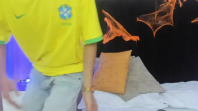 Nascary Fox online show from October 2025 07:33:01 PM