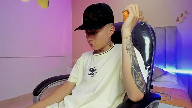 Nascary Fox online show from March 2026 08:57:01 PM