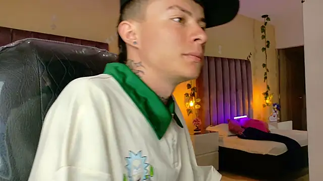 Nascary Fox online show from March 2026 02:20:01 PM