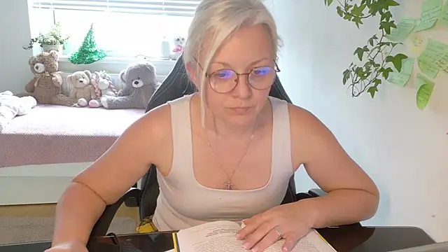 Linsy Kim online show from February 2026 02:35:01 PM