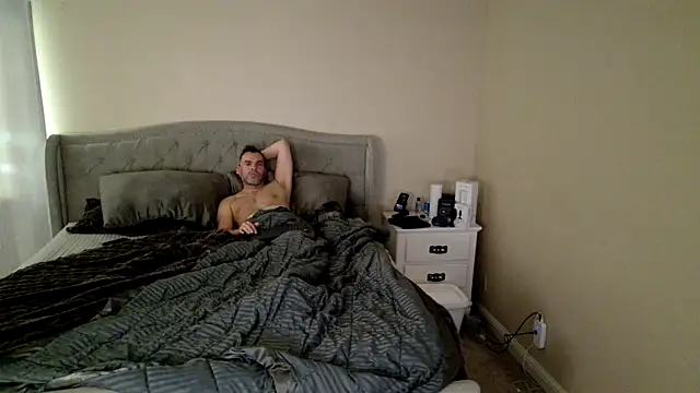 Snapshot of Ty_lerDavid chatting on September 2025 04:54:01 PM Ty lerDavid online show from September 2025 04:54:01 PM