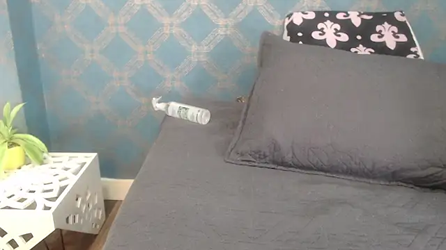 scarlett646 online show from September 2025 03:06:02 AM