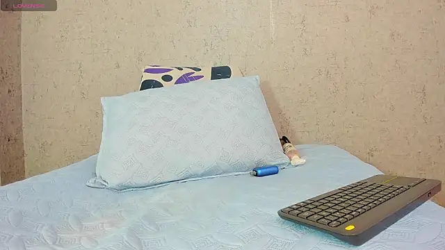 scarlett646 online show from October 2025 03:05:01 AM