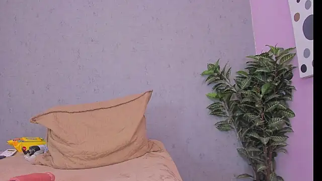 scarlett646 online show from February 2026 03:12:01 AM