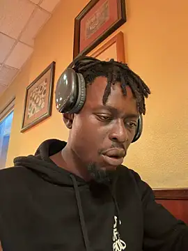 Vikehim online show from November 2025 07:30:01 AM