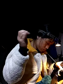 misa 00 online show from January 2026 03:17:01 PM