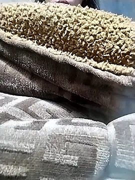 venu00 online show from March 2026 11:42:01 PM