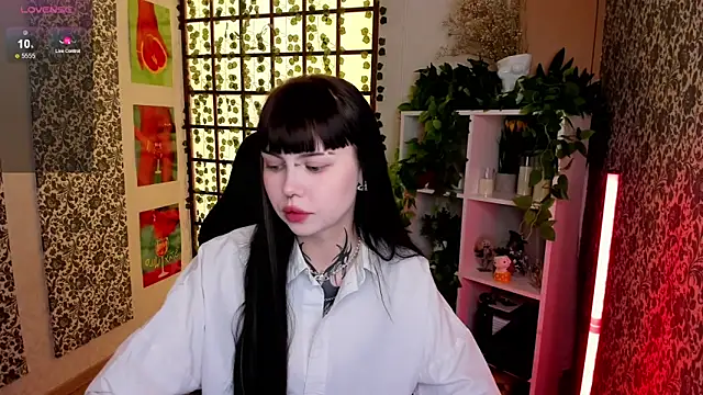 Morana Batt online show from September 2025 01:51:02 AM