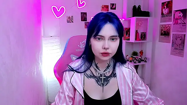 Morana Batt online show from December 2025 02:17:01 AM