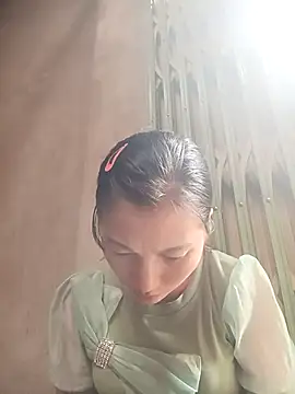 Snapshot of YAYAA-502 chatting on October 2025 03:28:01 AM YAYAA-502 online show from October 2025 03:28:01 AM