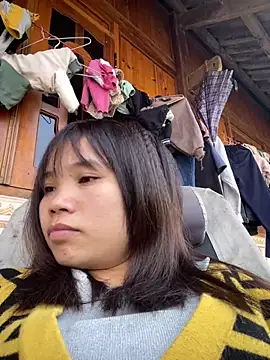 Ngoc-bbi online show from February 2026 02:04:01 AM